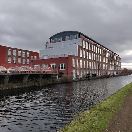 Canal Side Apartment By Serviced Living Liverpool Exterior photo
